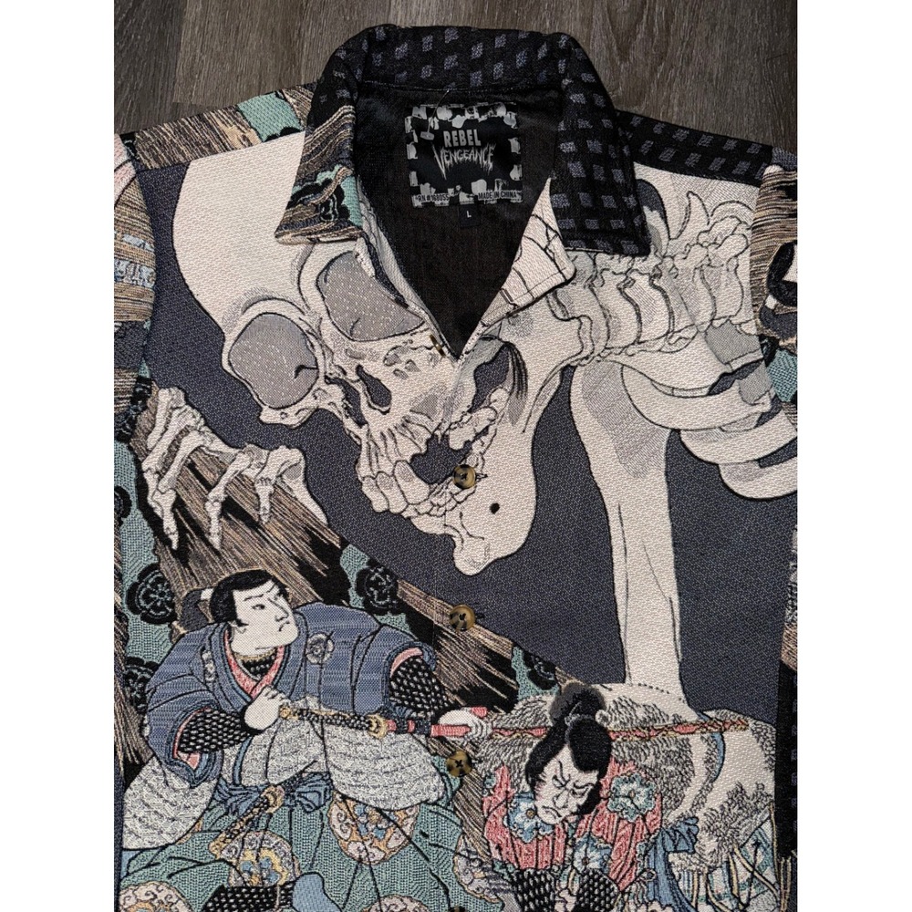 Rebel Vengeance Japanese Tapestry Samurai Skull Print button down Jacket mens L - Picture 9 of 10